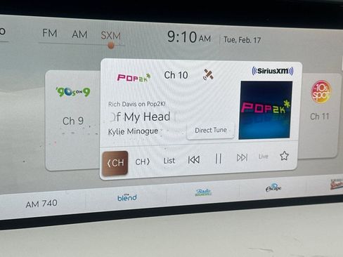 Used 2023 Genesis G90 3.5T image 18