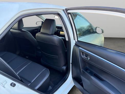 Used 2016 Toyota Corolla LE Premium FWD image 17