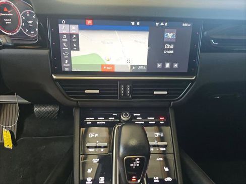 Used 2019 Porsche Cayenne AWD/4WD image 14