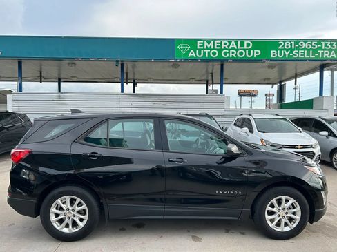 Used 2018 Chevrolet Equinox LS FWD image 6