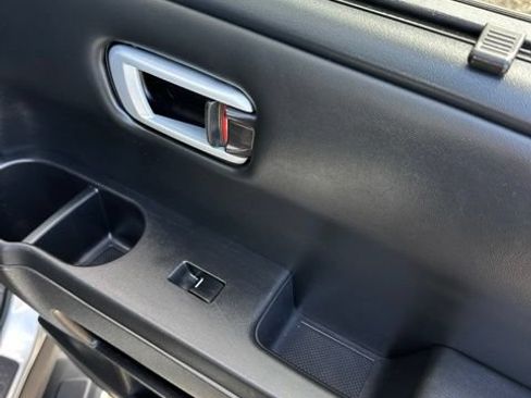 Used 2012 Honda Pilot Touring image 18