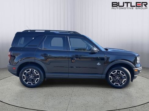 Used 2023 Ford Bronco Sport Outer Banks w/ Tech Package image 6