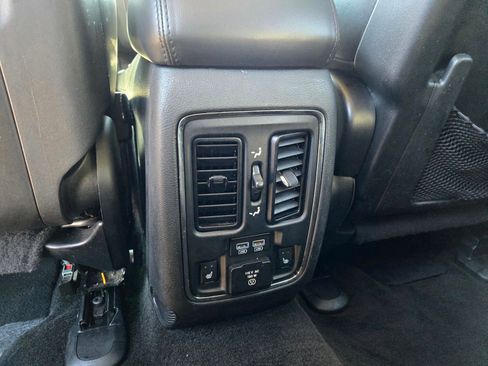 Used 2015 Dodge Durango Limited AWD/4WD image 10