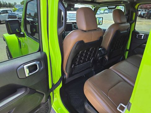 Used 2021 Jeep Wrangler Unlimited Rubicon 4xe AWD/4WD image 23