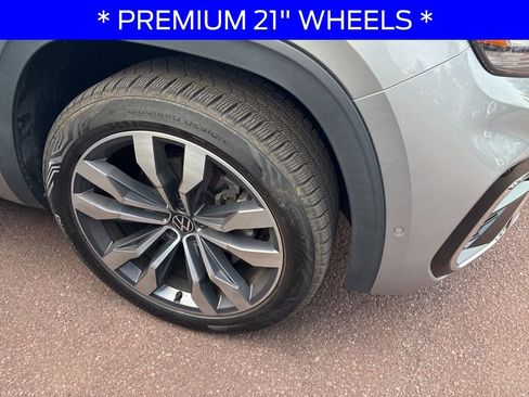 Used 2021 Volkswagen Atlas SEL Premium image 4