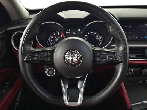 Used 2021 Alfa Romeo Stelvio Ti w/ Nero Edizione AWD/4WD image 20