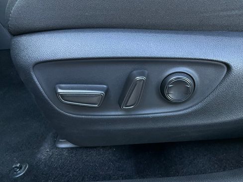 Used 2025 Toyota RAV4 XLE image 11