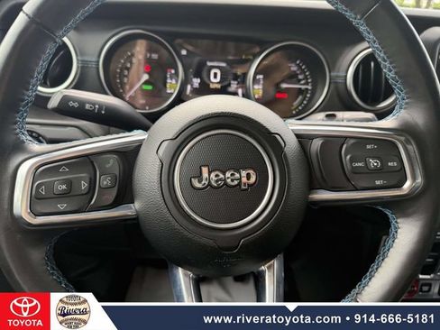 Used 2023 Jeep Wrangler Unlimited Rubicon 4xe w/ Cold Weather Group AWD/4WD image 18