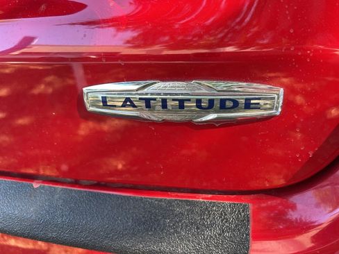 Used 2021 Jeep Compass Latitude image 15