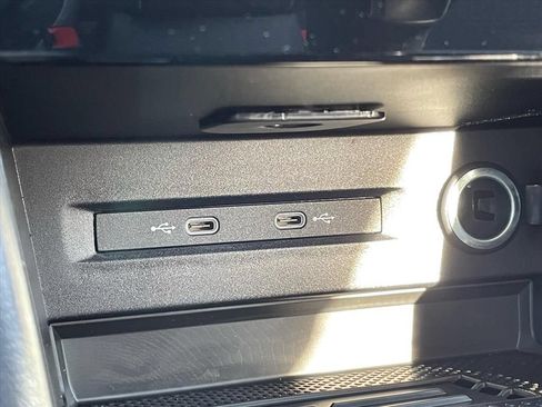 New 2026 Volkswagen Taos SE FWD image 13