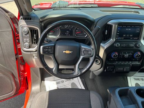 Used 2021 Chevrolet Silverado 2500 LT w/ Convenience Package AWD/4WD image 21