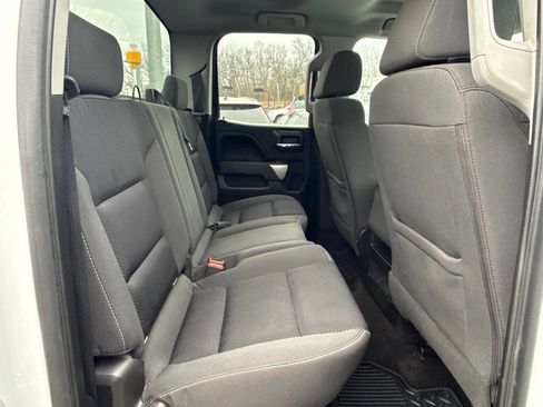 Used 2018 Chevrolet Silverado 1500 LT image 17