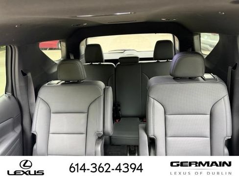 Used 2024 Chevrolet Traverse LT w/ Midnight/Sport Edition AWD/4WD image 17