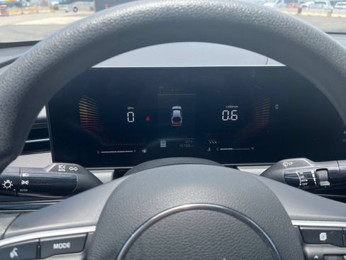 Used 2025 Kia K5 LXS FWD image 35