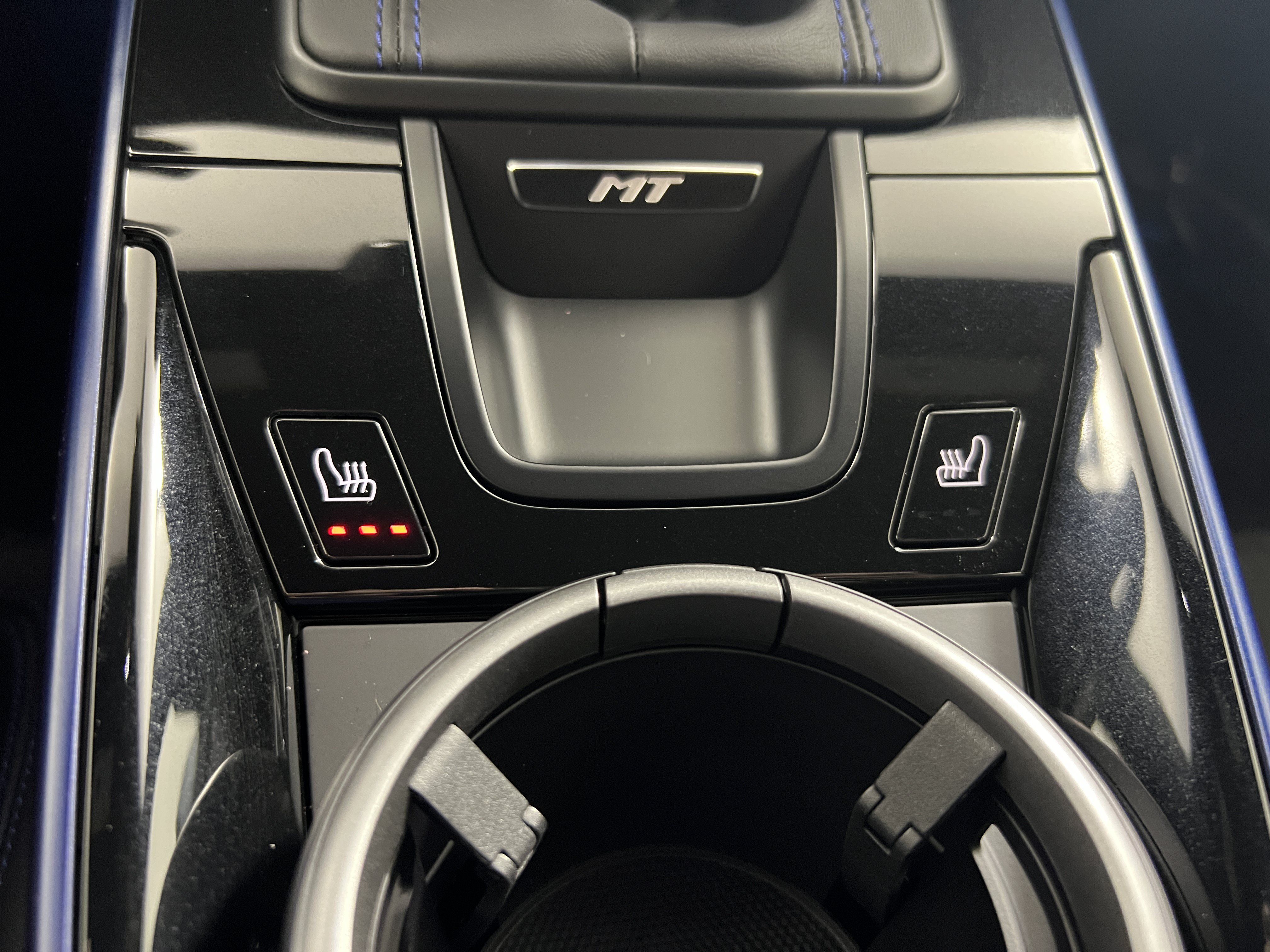 Certified 2025 Porsche 911 Carrera T RWD image 23
