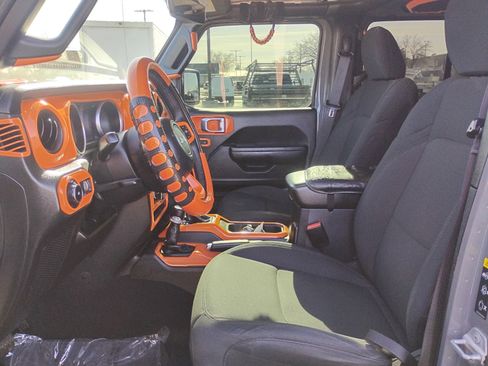 Used 2023 Jeep Wrangler Willys image 12
