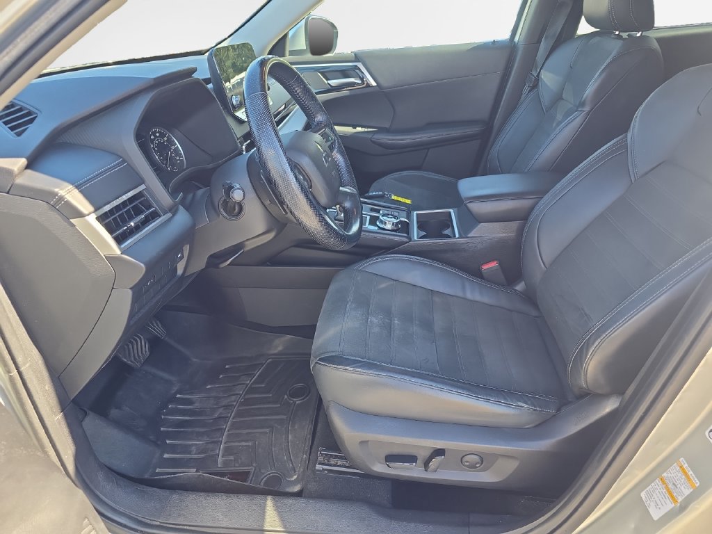 Used 2022 Mitsubishi Outlander SE AWD/4WD image 12