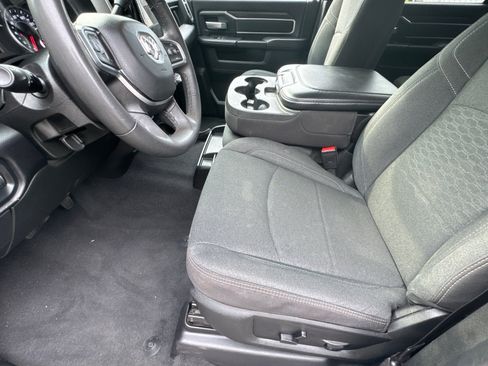 Used 2025 RAM 2500 Big Horn AWD/4WD image 9