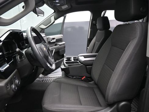 Used 2023 Chevrolet Silverado 1500 LT RWD image 9