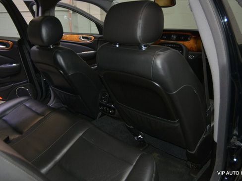 Used 2004 Jaguar XJ8 RWD image 19