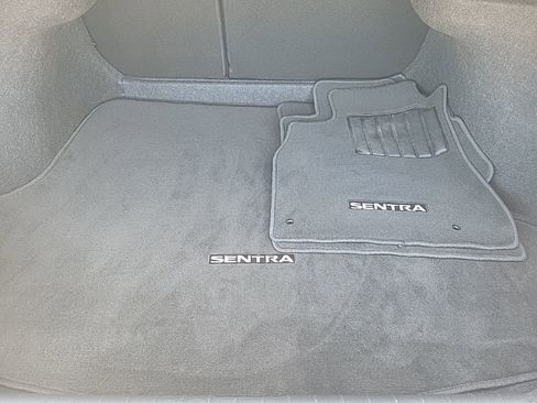 Certified 2024 Nissan Sentra SR image 19