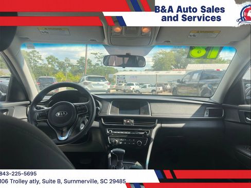 Used 2018 Kia Optima LX image 3