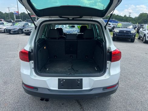 Used 2014 Volkswagen Tiguan SE FWD image 10