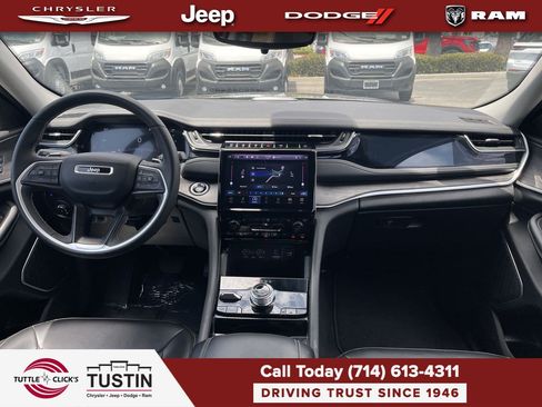 Used 2023 Jeep Grand Cherokee 4WD 4xe image 12