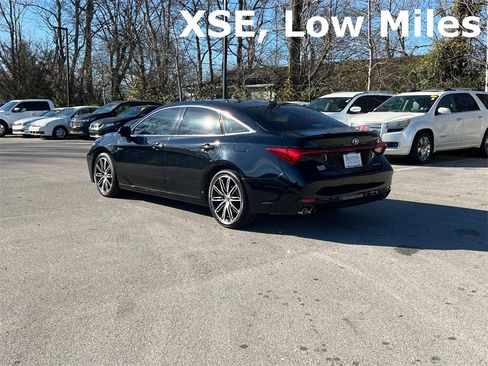 Used 2019 Toyota Avalon Touring w/ Advanced Safety Package image 7