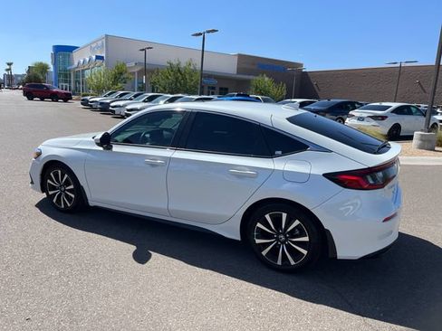 Certified 2024 Honda Civic EX-L image 18