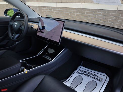 Used 2020 Tesla Model 3 Long Range AWD/4WD image 29