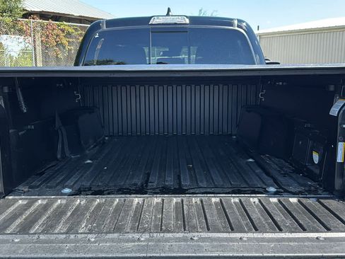 Used 2023 Toyota Tacoma TRD Sport image 17