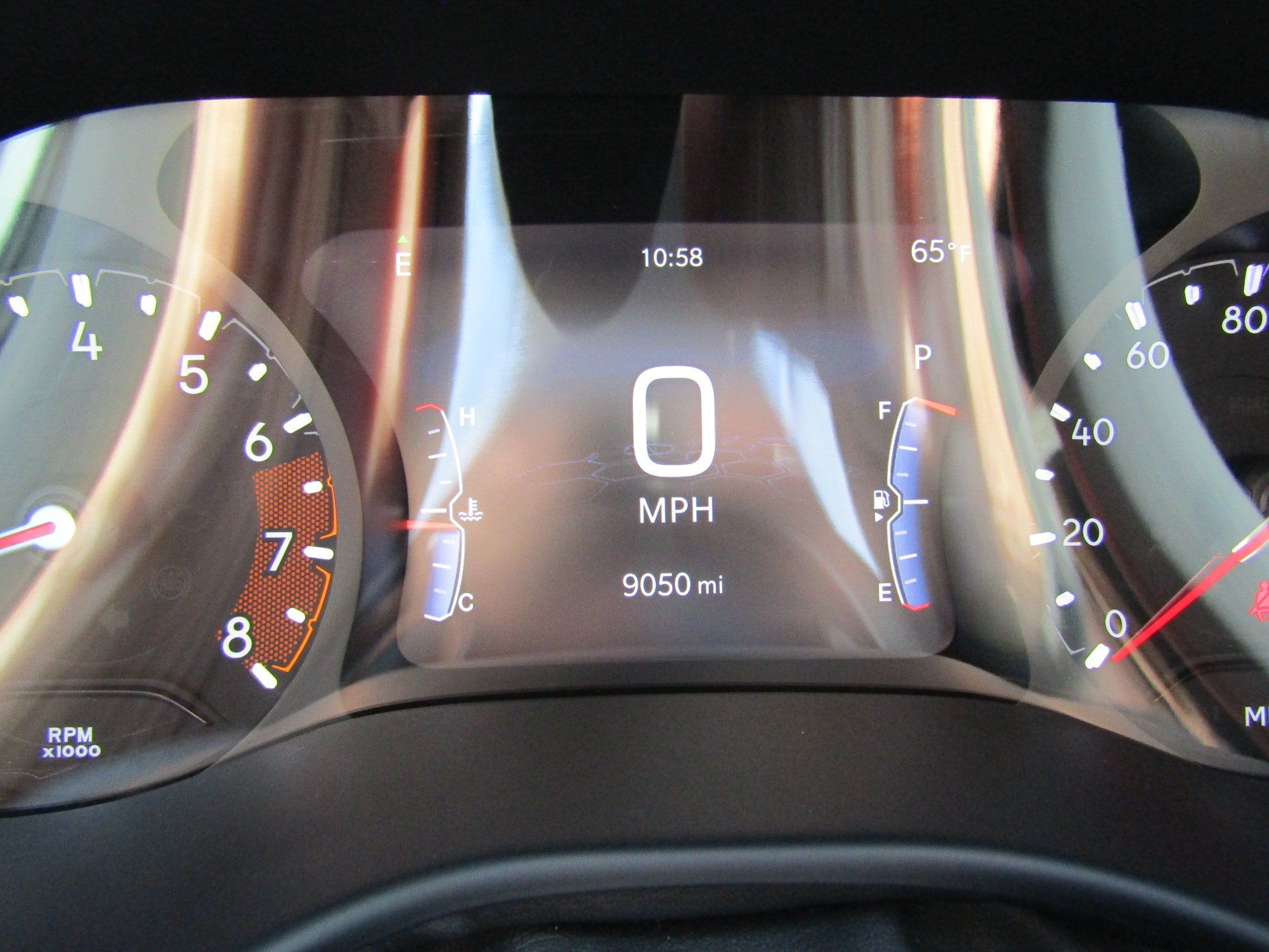 Used 2025 Jeep Compass Trailhawk w/ Sun & Sound Group AWD/4WD image 18