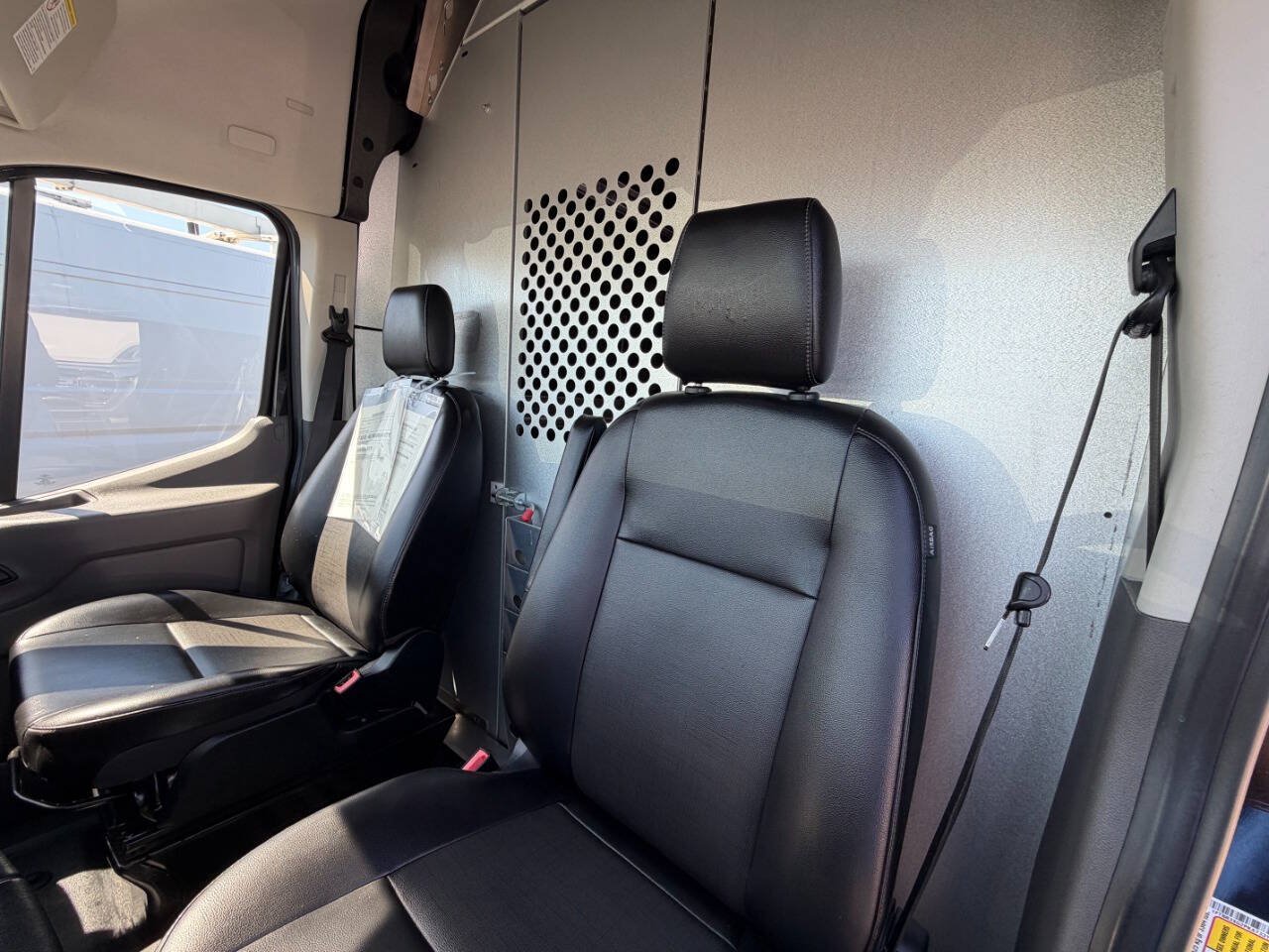 Used 2023 Ford Transit 250 148 High Roof Extended w/ Load Area Protection Package RWD image 15
