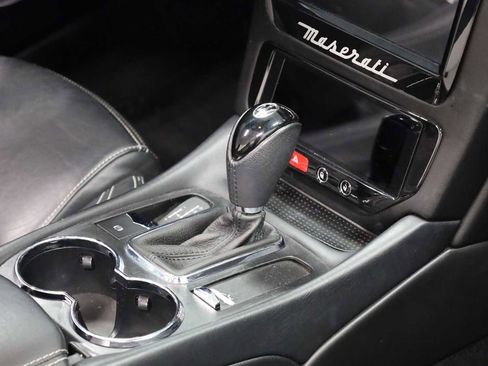 Used 2016 Maserati GranTurismo Convertible image 19