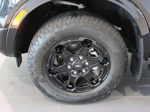 Used 2025 Ford Ranger Lariat w/ FX4 Off-Road Package AWD/4WD image 28
