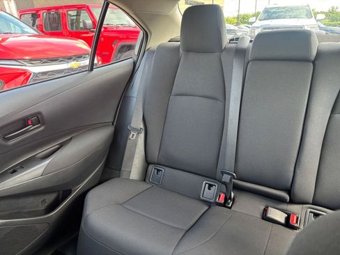 Used 2025 Toyota Corolla LE FWD image 37