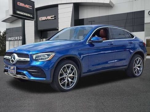 Used 2023 Mercedes-Benz GLC 300 4MATIC Coupe image 39