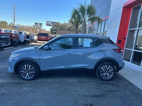 Used 2024 Nissan Kicks SV image 7