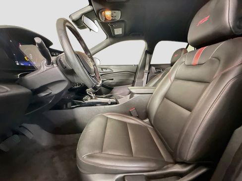 Used 2025 Chevrolet Trax RS w/ Driver Confidence Package FWD image 22