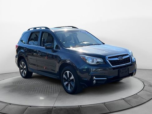 Used 2018 Subaru Forester 2.5i Limited image 1
