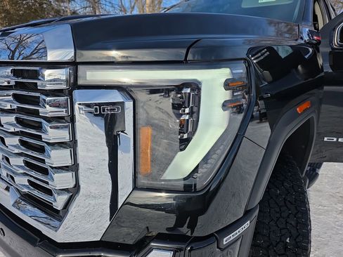 New 2026 GMC Sierra 2500 Denali w/ Denali Reserve Package image 34