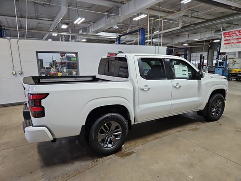 New 2026 Nissan Frontier SV w/ SV Convenience Package image 3