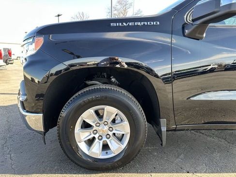 Used 2025 Chevrolet Silverado 1500 LT image 34