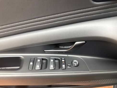New 2026 Hyundai Elantra SEL Sport FWD image 22