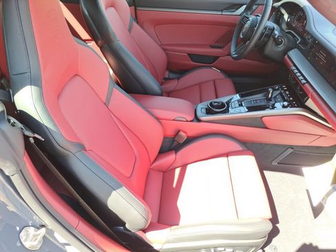 Used 2026 Porsche 911 Carrera image 17
