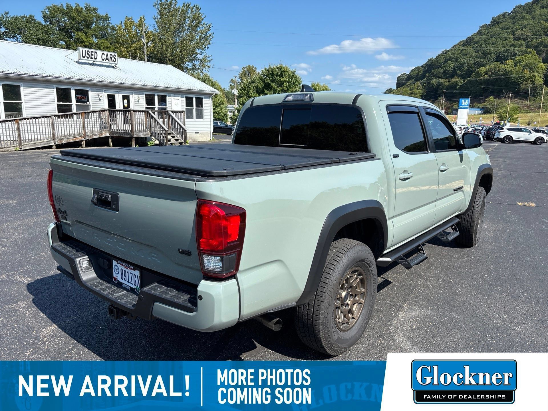 Used 2023 Toyota Tacoma 4x4 Double Cab w/ Trail Edition image 4