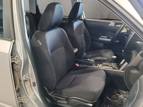 Used 2012 Subaru Forester 2.5X Premium w/ Popular Pkg 3 AWD/4WD image 18