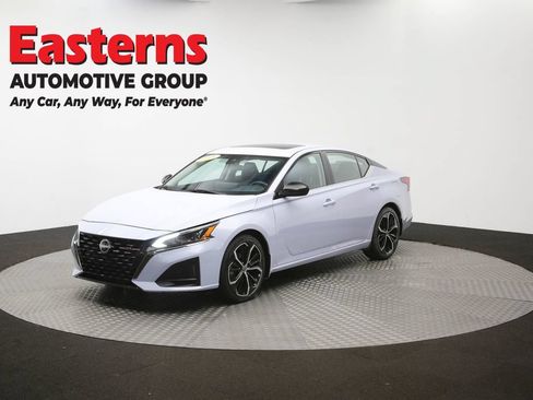 Used 2025 Nissan Altima 2.5 SR w/ SR Premium Package FWD image 56
