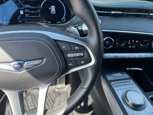 Used 2023 Genesis GV70 2.5T w/ Sport Prestige Package image 19
